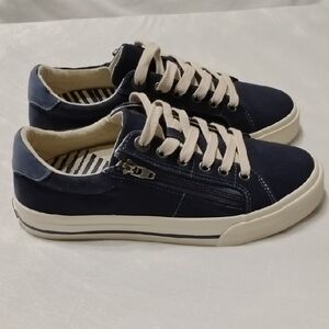 Taos Z-Soul Navy Blue Casual Sneakers with Cream Laces